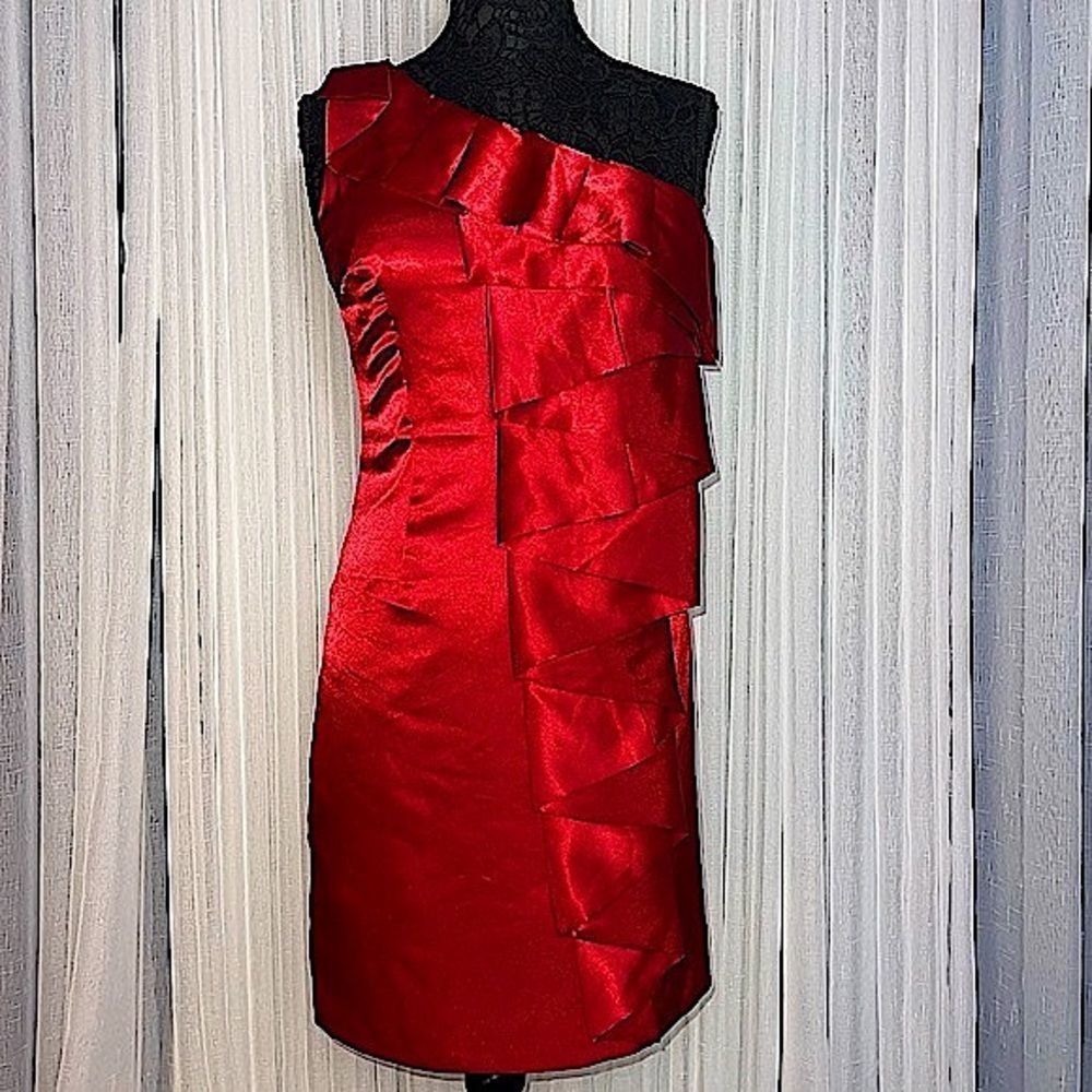 Calvin Klein Red Satin Dress Womens Size 6 Holiday Cocktail Party One Shoulder